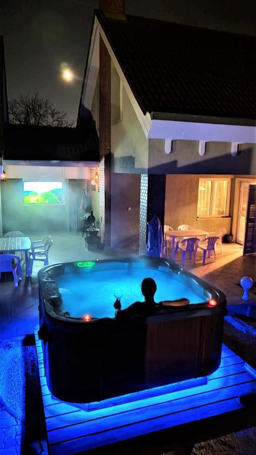 Nikolux Apartman Hajdúszoboszló Exteriér fotografie
