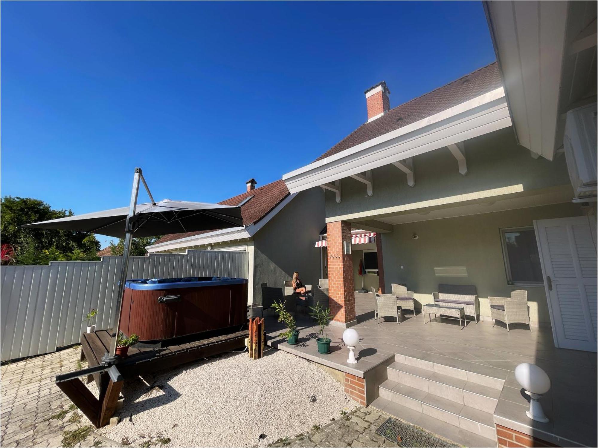 Nikolux Apartman Hajdúszoboszló Exteriér fotografie