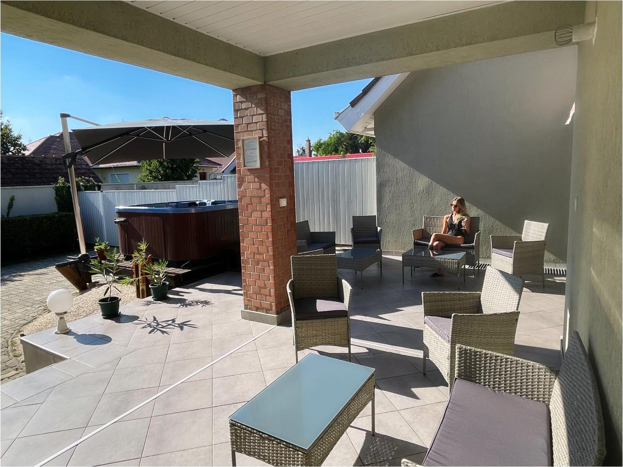 Nikolux Apartman Hajdúszoboszló Exteriér fotografie