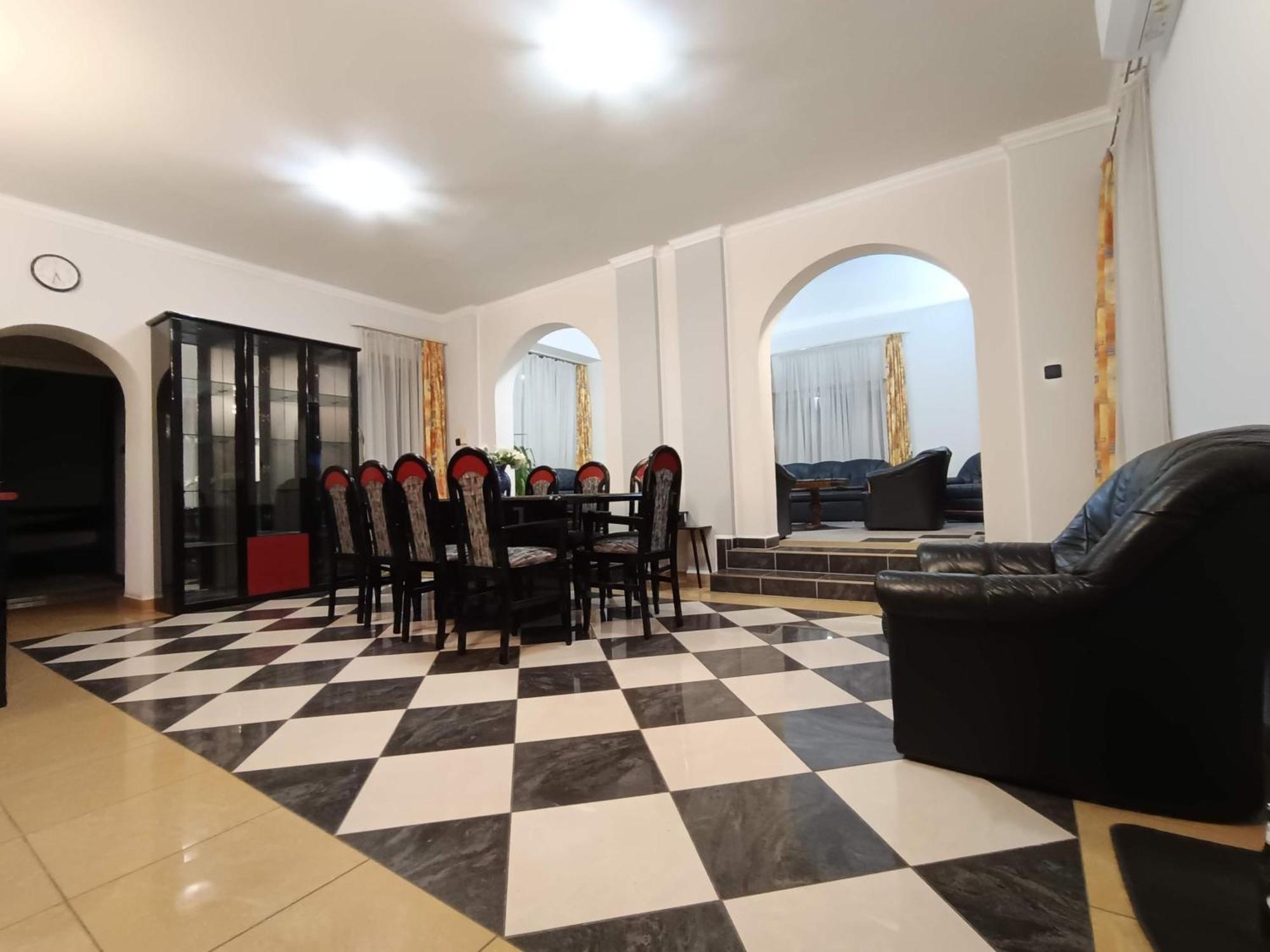 Nikolux Apartman Hajdúszoboszló Exteriér fotografie