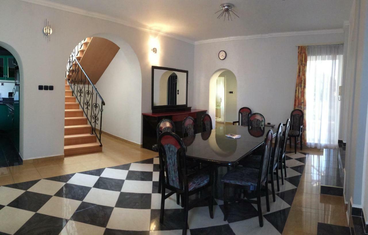 Nikolux Apartman Hajdúszoboszló Exteriér fotografie